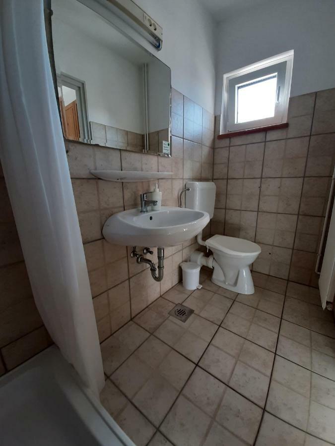 Familia Apartmanhaz ケストヘイ エクステリア 写真