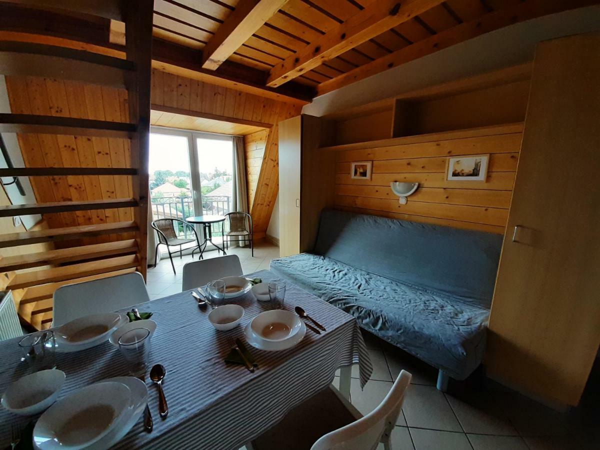 Familia Apartmanhaz ケストヘイ エクステリア 写真